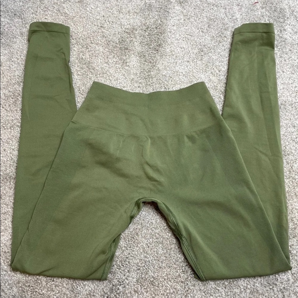 Alphalete amplify leggings